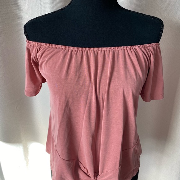 ⭐️Tie Waist Top⭐️ - Picture 4 of 10